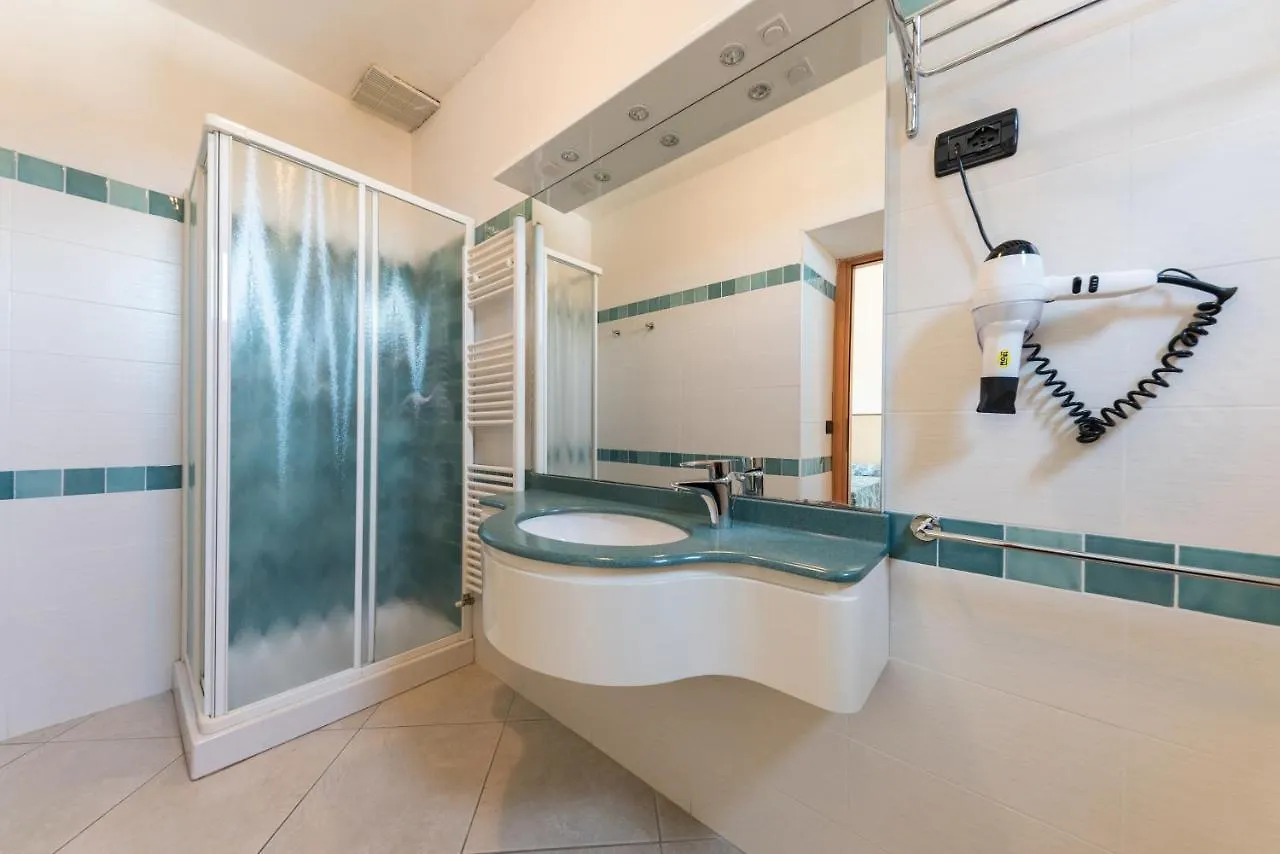 Residence Renadoro Cervia 3*,